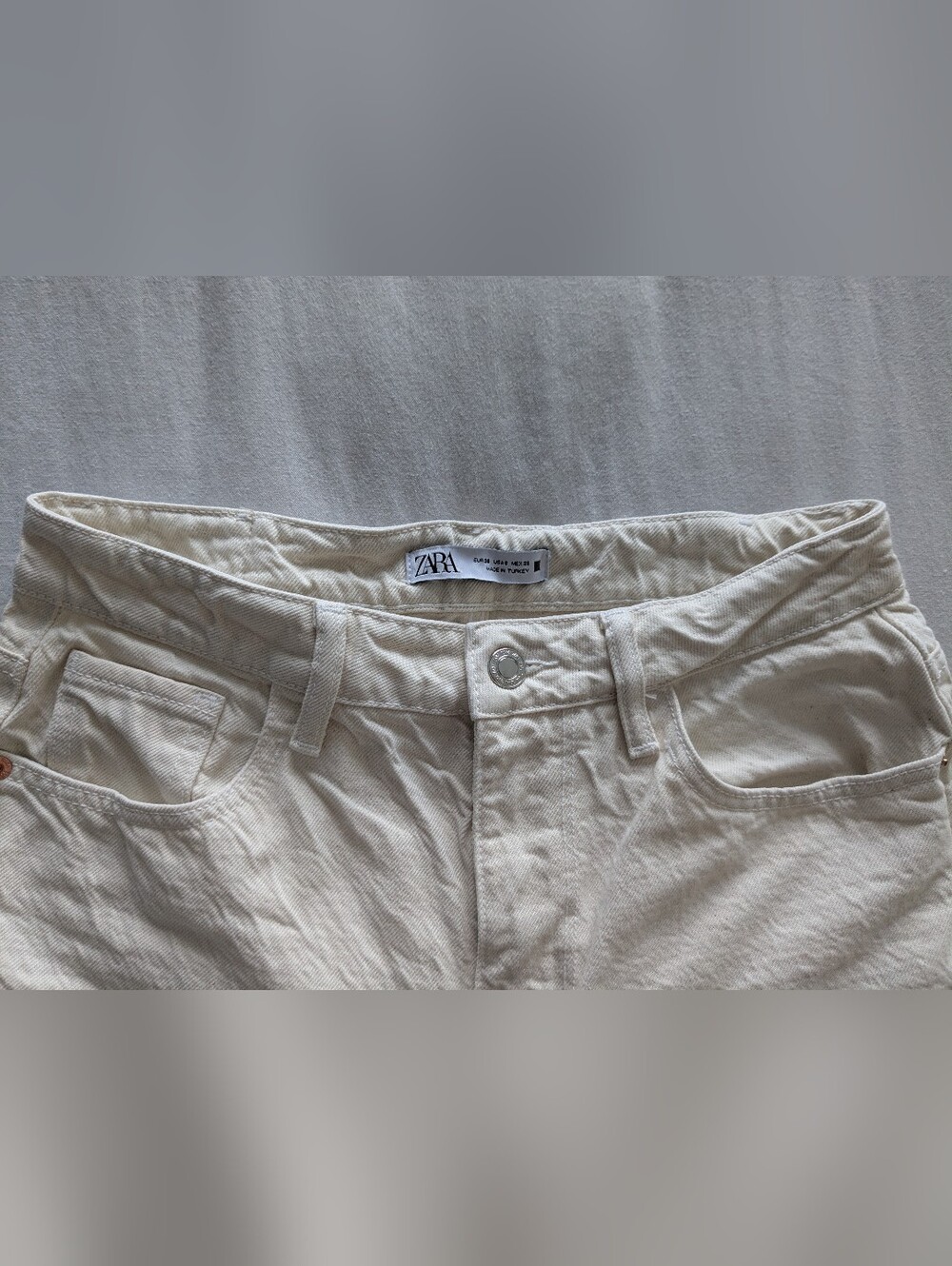 Zara High Rise Jeans 28x29 - Picture 5 of 6